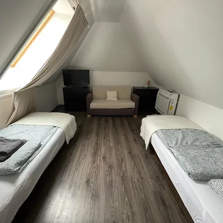 Relax House Semesterbostad *