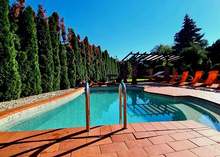Relax House Дом отдыха Balatonrendes